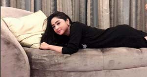 Ini Alasan Dewi Perssik dan Suami Masih Santai soal Momongan